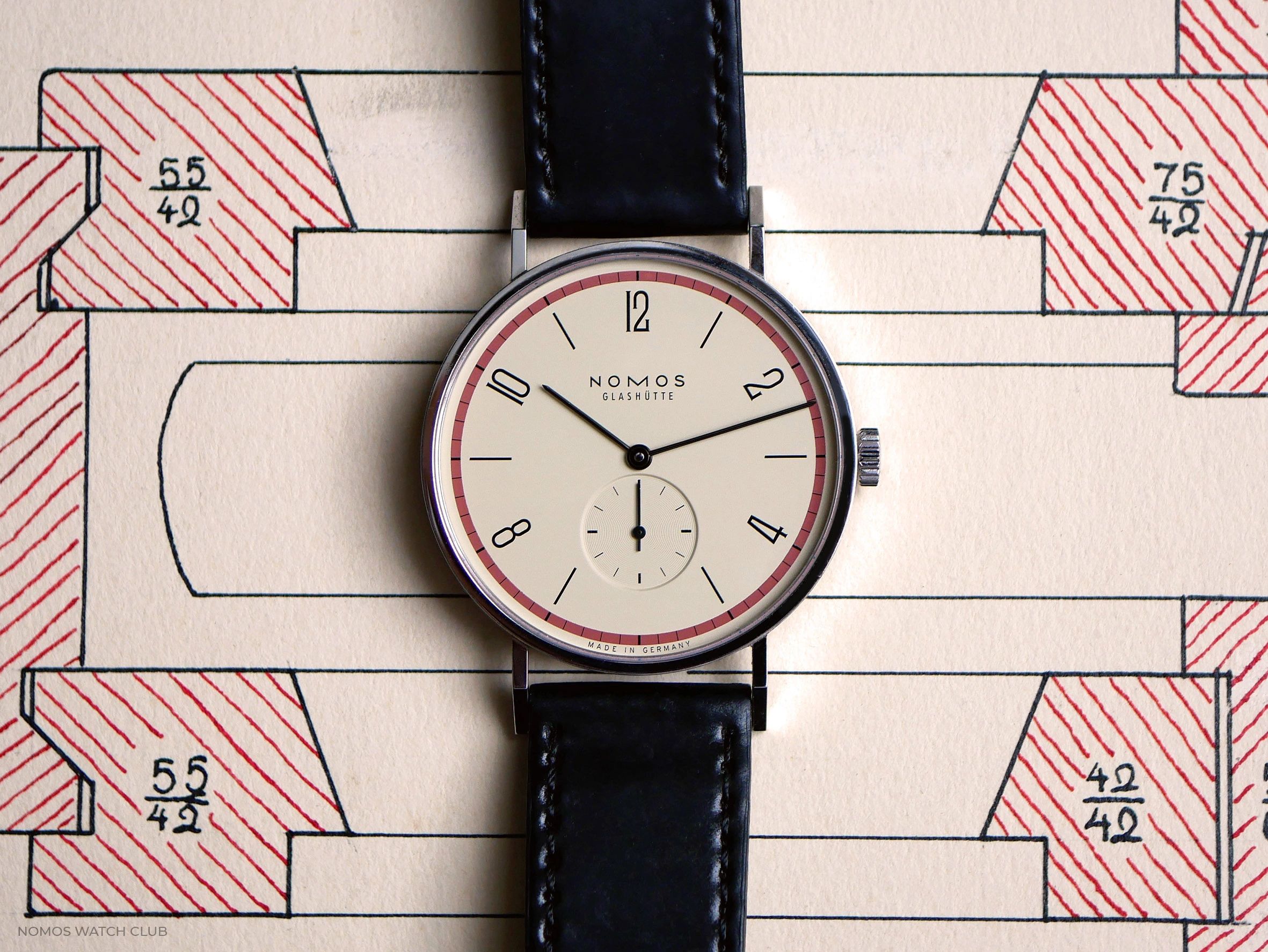 Hands-On: NOMOS Tangente 38 - Century of Bauhaus - Red 165.S4